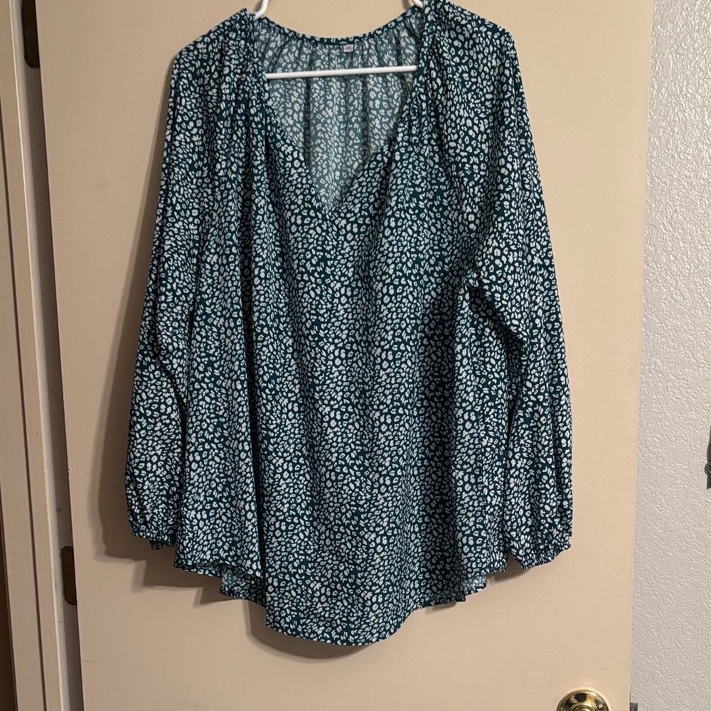 Amazon Green and White Floral Blouse